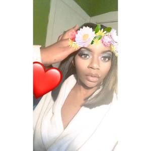 Meet your Posher, Nitaya